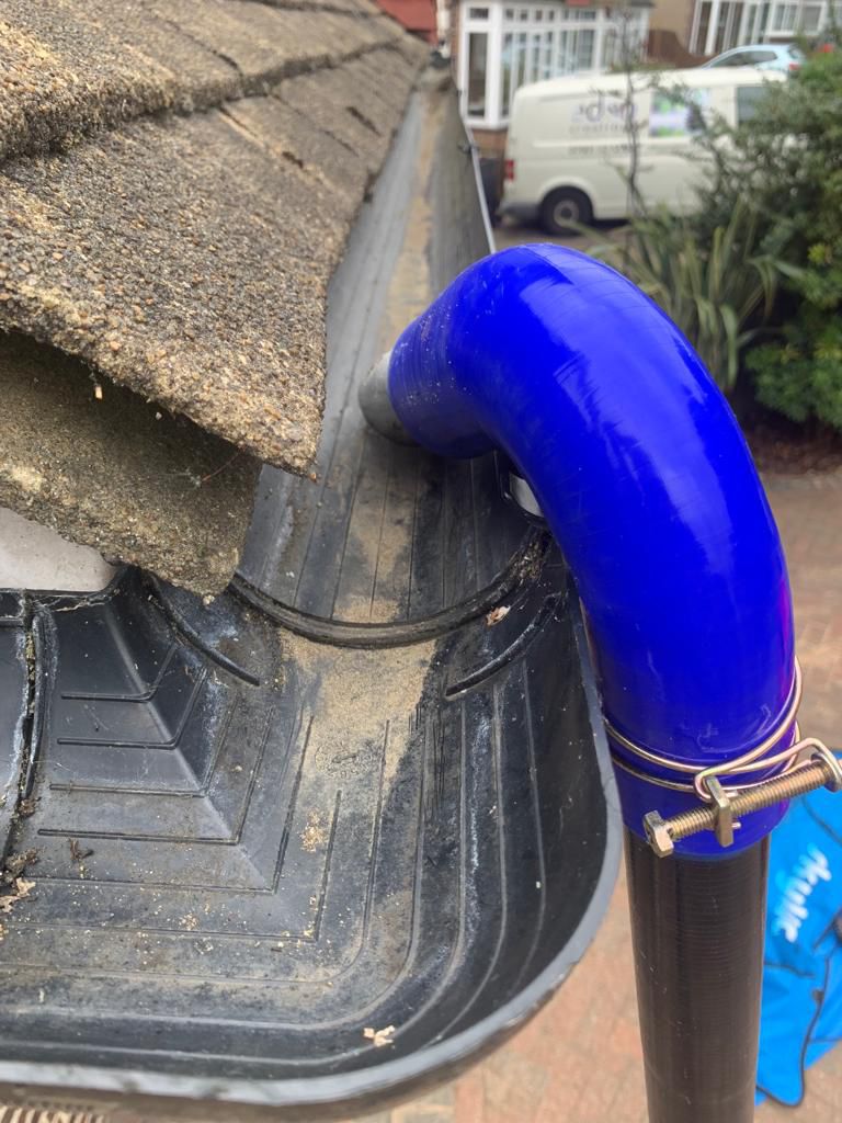 Gutter Cleaning by TSR Building & Maintenance in South East London
